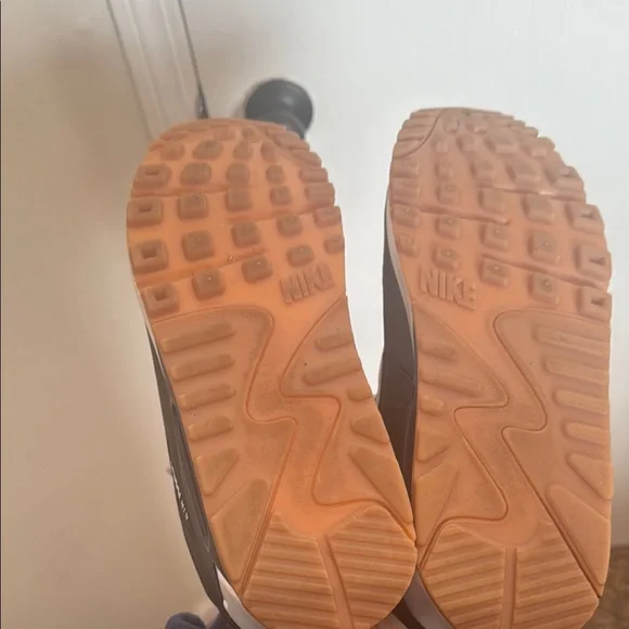 Nike Black and Blue Athletic Shoes with Swoosh Logo - Picture 10 of 11